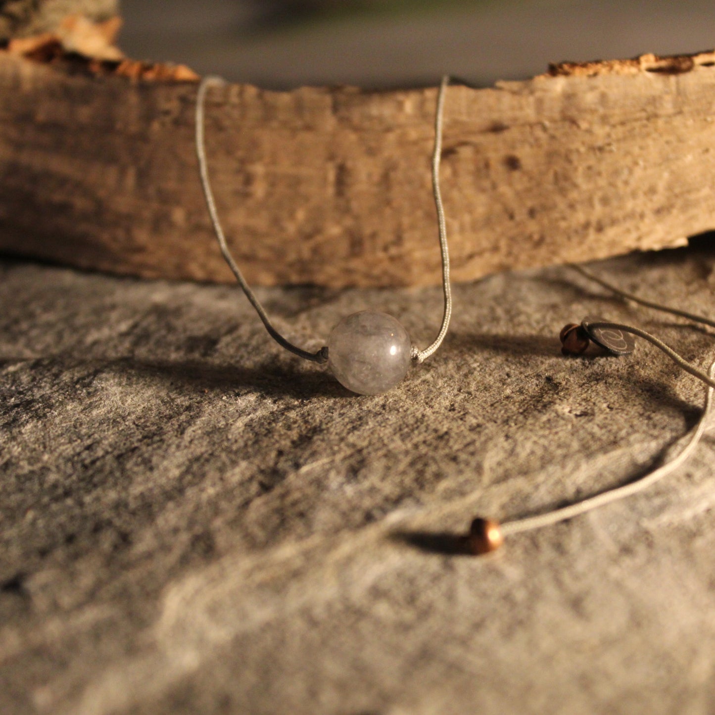 Cuarzo gris hialino - Collar Cosmos
